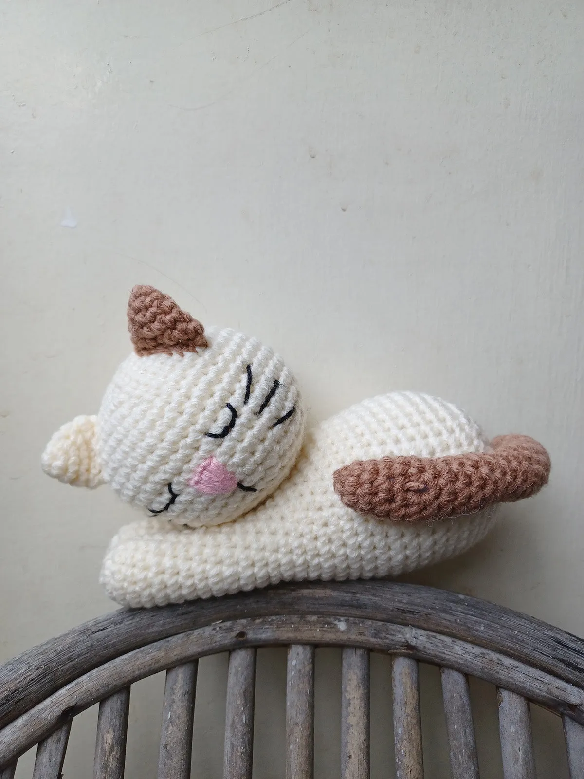 Amigurumi Sleeping Kitten Crochet