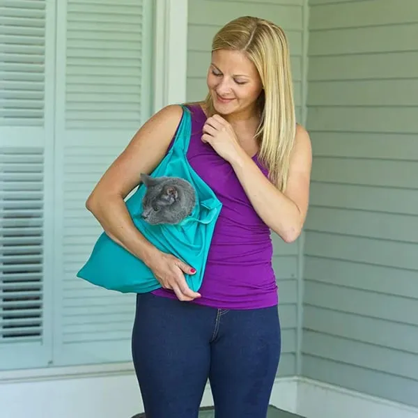LAST DAY BUY 2  GET 1 FREE!!Cat Carrier Pouch
