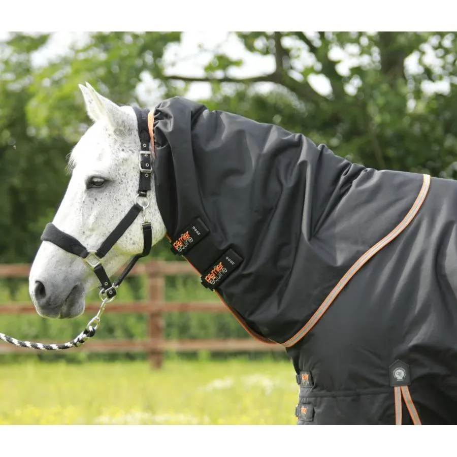 Premier Equine Titan 300g Turnout Rug with Detachable Neck Cover